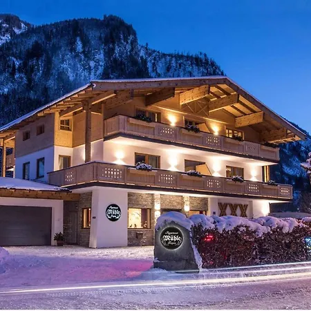 In Salzburger Land 136 *